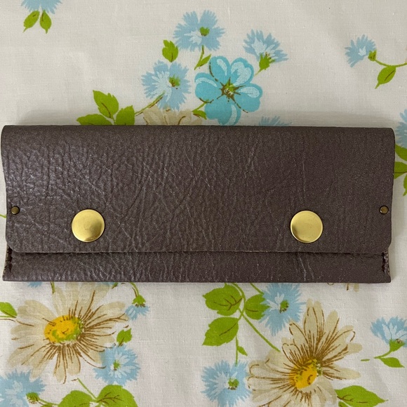 Handmade Genuine Leather Wallet - Picture 3 of 5